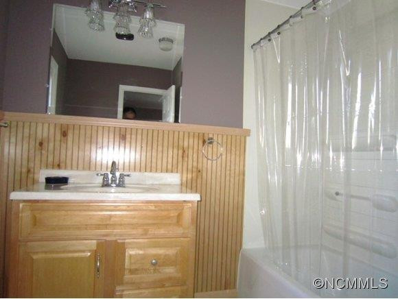 407 Heather Circle - Photo 12
