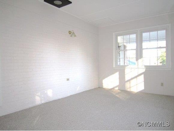 407 Heather Circle - Photo 17