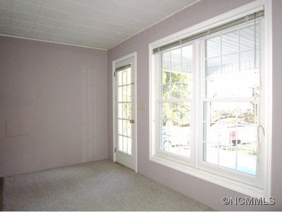 407 Heather Circle - Photo 7