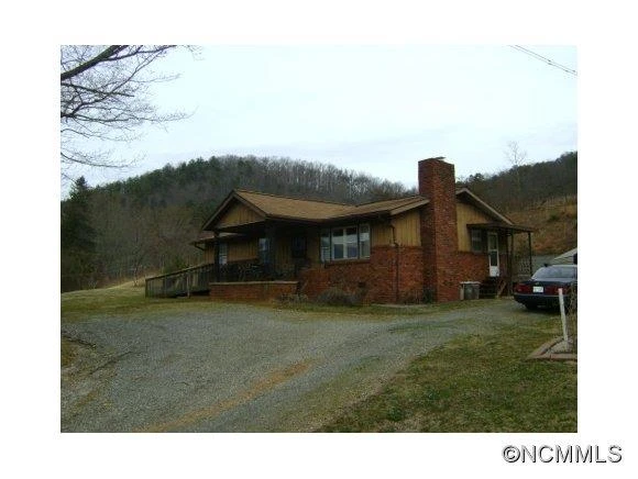 804 Upper Glady Fork Road