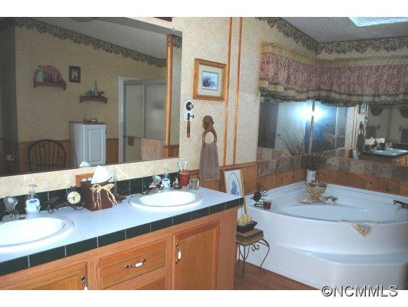 122 Donaldson Place - Photo 6