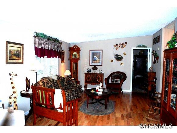 122 Donaldson Place - Photo 8