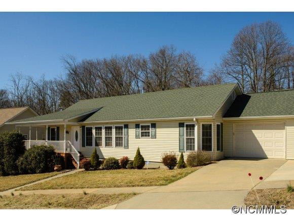 7 GROVE GARDEN AVENUE - Photo 2