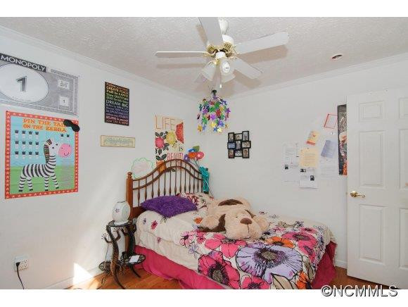 7 GROVE GARDEN AVENUE - Photo 15