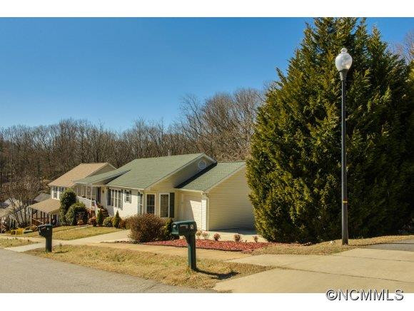 7 GROVE GARDEN AVENUE - Photo 19
