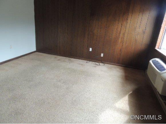 102 West Lake Dr North Unit 105 - Photo 2