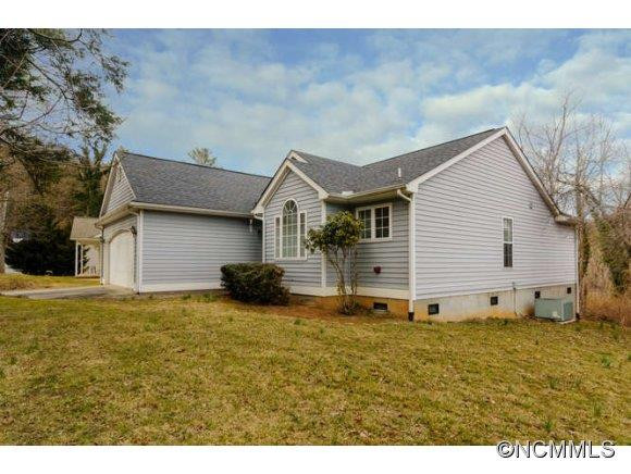94 Aurora Drive - Photo 2