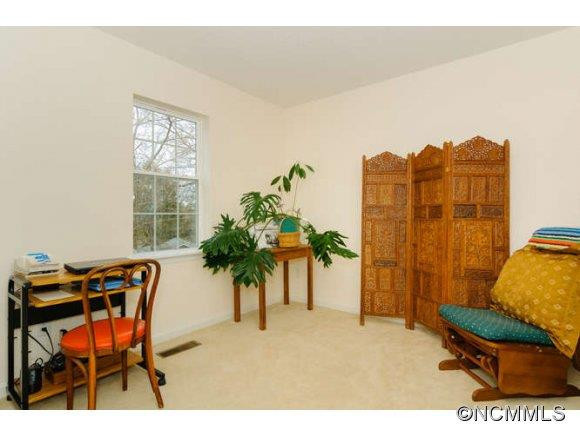 94 Aurora Drive - Photo 16