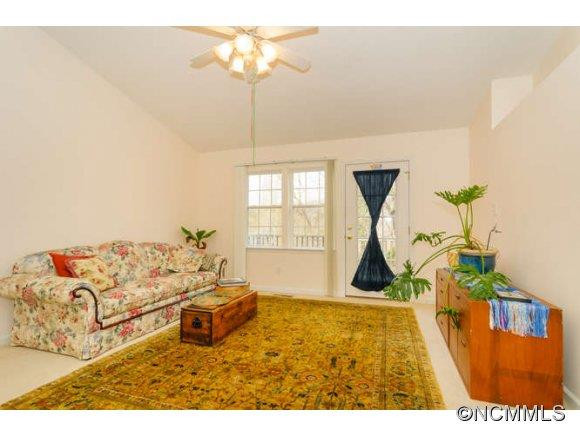 94 Aurora Drive - Photo 6