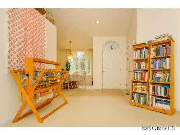 94 Aurora Drive - Photo 7