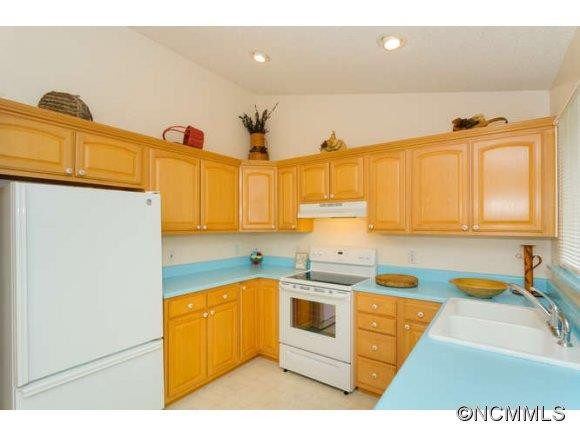 94 Aurora Drive - Photo 8