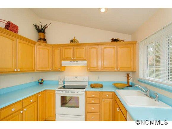 94 Aurora Drive - Photo 9