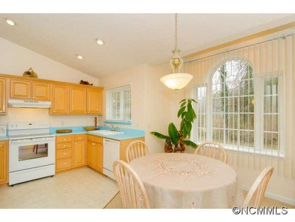 94 Aurora Drive - Photo 10