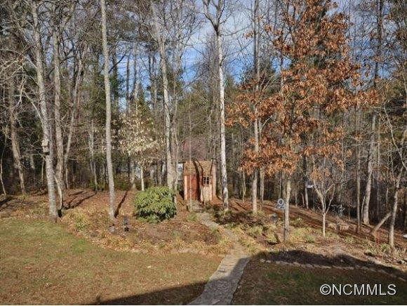 8 HAMPTON DR - Photo 19