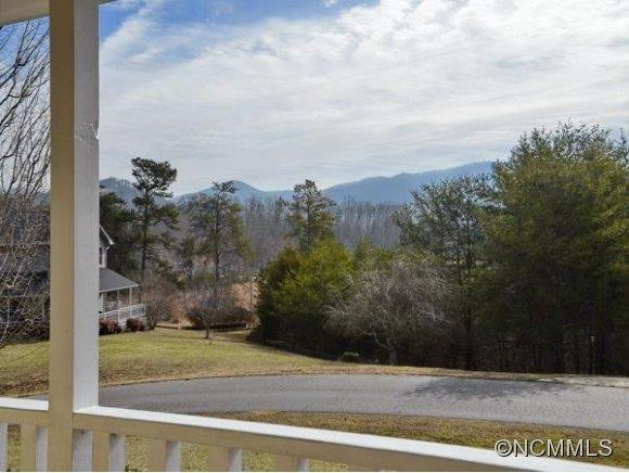 8 HAMPTON DR - Photo 4