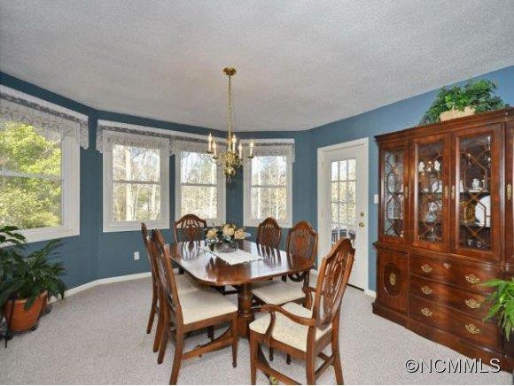 8 HAMPTON DR - Photo 7