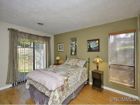 1 RAVENCROFT LANE - Photo 7