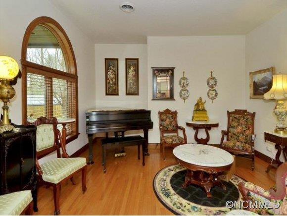 904 NEW HAW CREEK - Photo 2