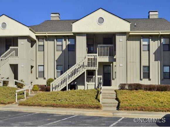 803 ABBEY CIRCLE