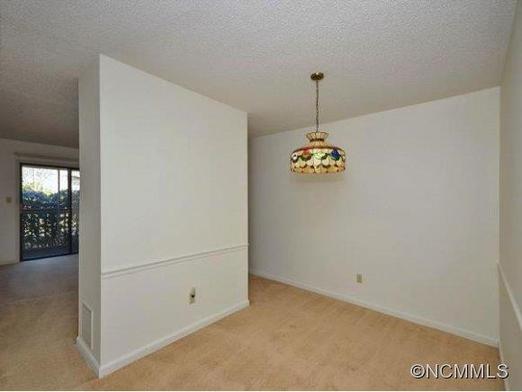 803 ABBEY CIRCLE - Photo 3
