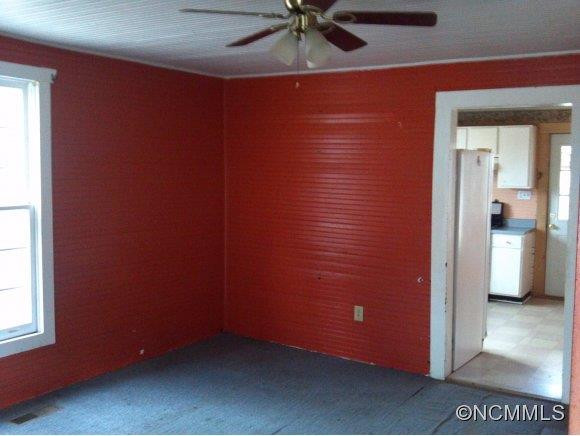 145 Perry Street - Photo 2
