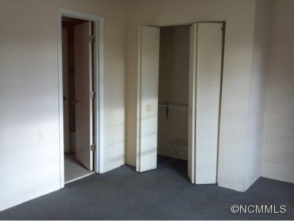 145 Perry Street - Photo 8