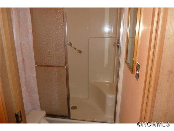  - Photo 8