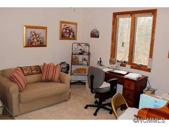 411 Overhill Drive - Photo 11
