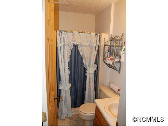 411 Overhill Drive - Photo 16