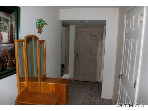 411 Overhill Drive - Photo 17