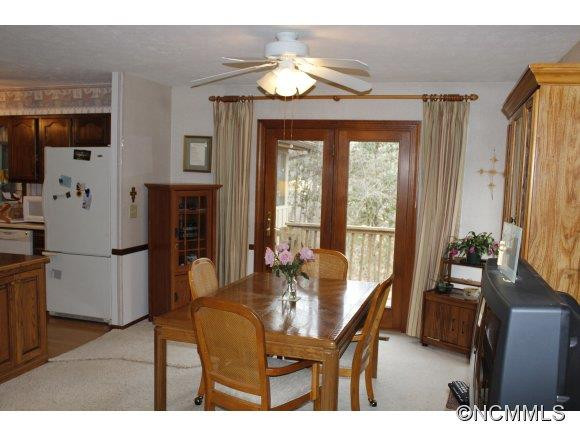 411 Overhill Drive - Photo 5