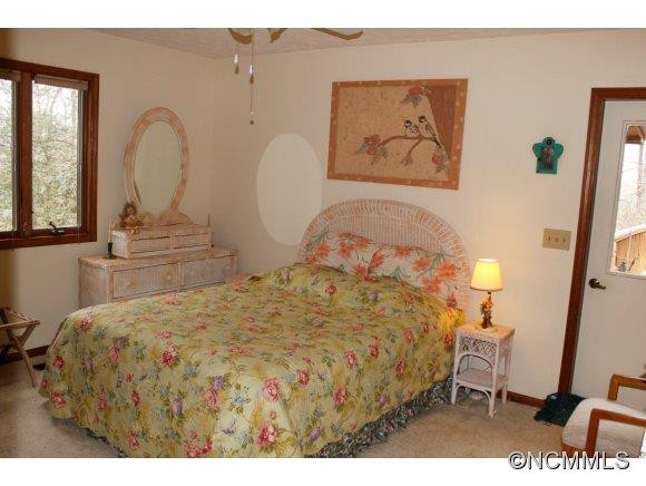 411 Overhill Drive - Photo 9