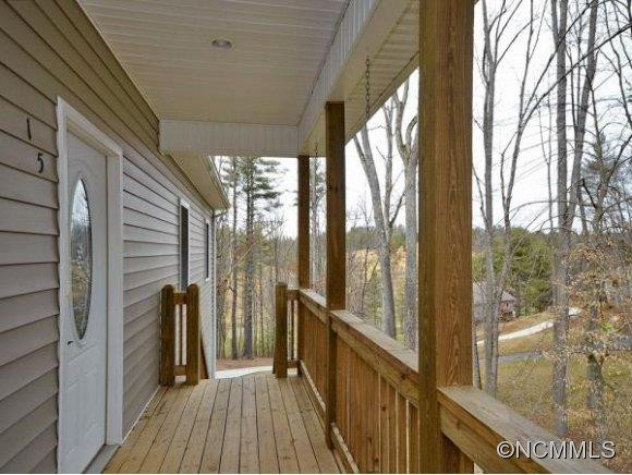 15 SHADY BLUFF LN - Photo 2