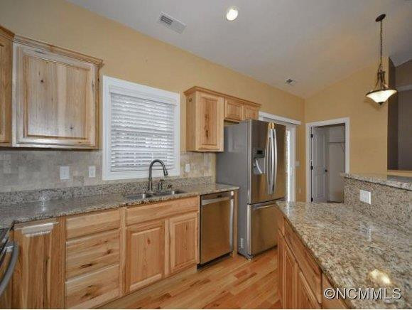 15 SHADY BLUFF LN - Photo 6