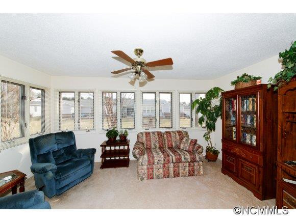 216 Dartcrest - Photo 8