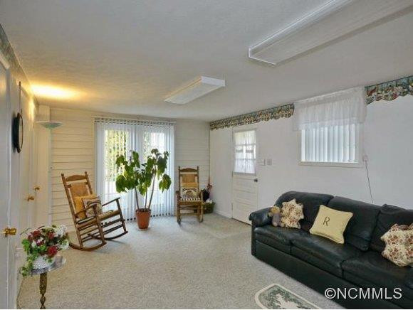 16 RIDDLE RD - Photo 16