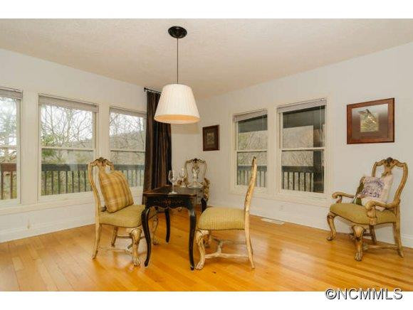 452 Fairview Forest Drive - Photo 7