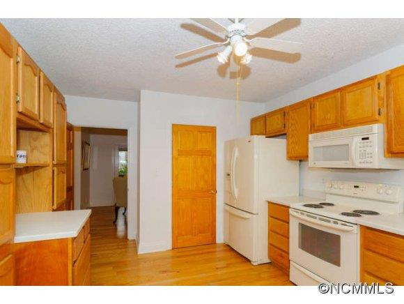 452 Fairview Forest Drive - Photo 9