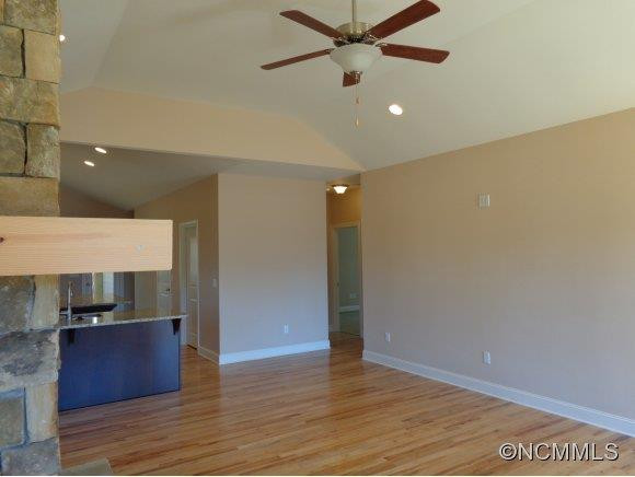 211 Fox Creek Drive - Photo 3