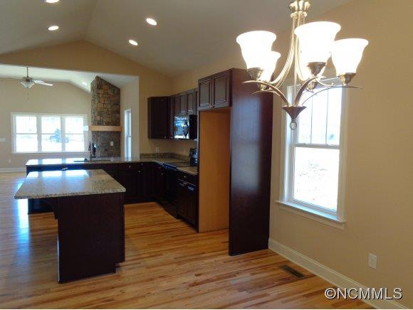 211 Fox Creek Drive - Photo 4