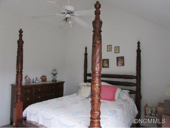 491 Meadowood Lane - Photo 4