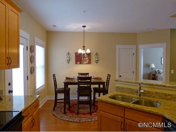 15 Roselyn Way - Photo 6