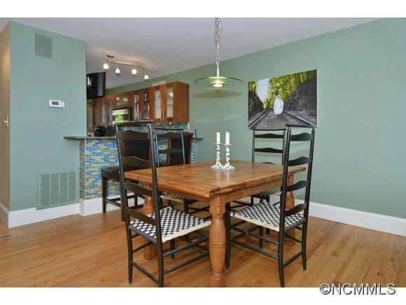 405 Windswept Drive, #305 - Photo 5