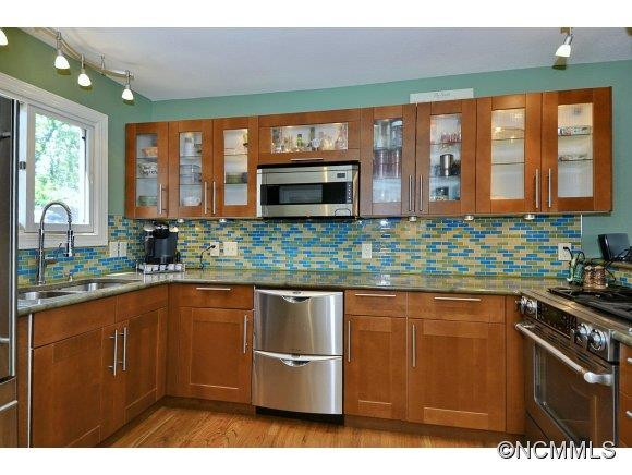 405 Windswept Drive, #305 - Photo 7