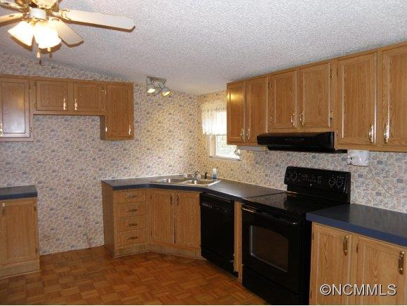 88 Hawkes Terrace - Photo 6