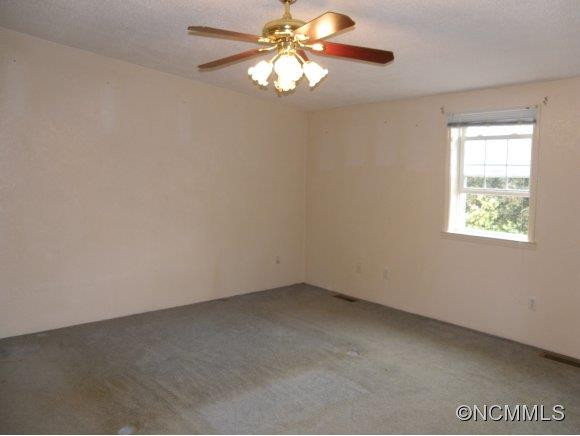88 Hawkes Terrace - Photo 9