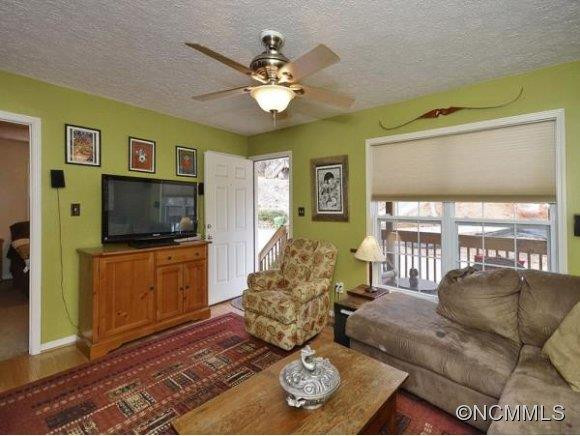 72 Waynesville - Photo 5