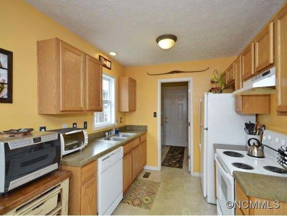 72 Waynesville - Photo 8