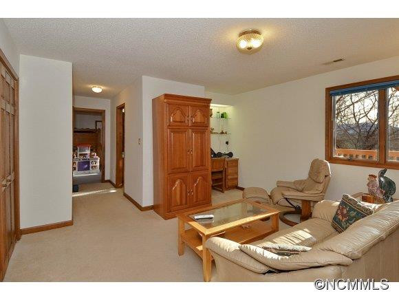 30 Valley Drive - Photo 19