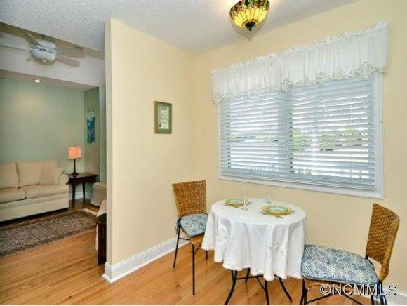 302 W. HIGH POINT LANE - Photo 9